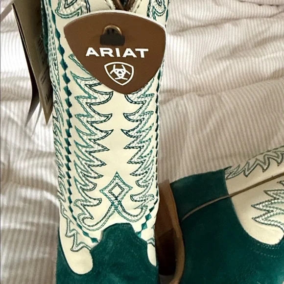 Ariat Derby Monroe Western Boot in Ancient Turquoise Roughout - Picture 8 of 12